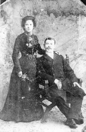 1900 - Sarah and Julius Magaziner, Bialystok, Poland (my maternal grand parents)